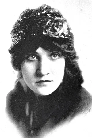 Photo of Pauline Bush from the Latest Netflix gallery