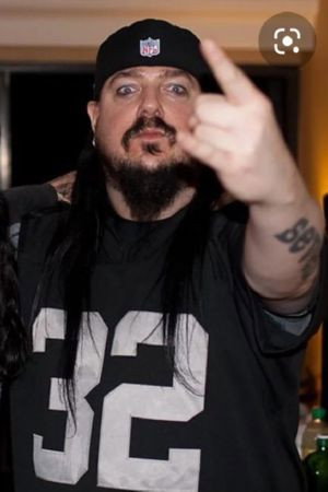 Photo of Mick Thomson from the Latest Netflix gallery