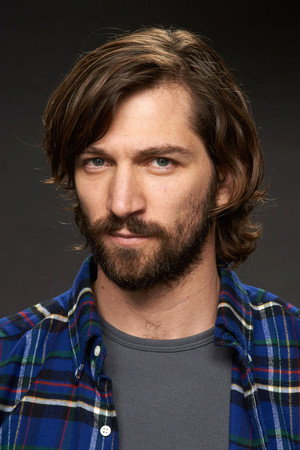 Michiel Huisman photo