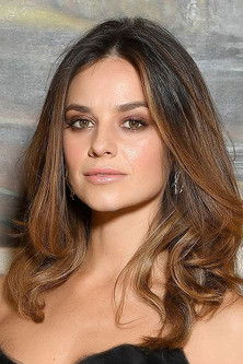 Katy Louise Saunders photo