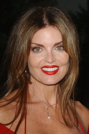 Tracy Scoggins photo