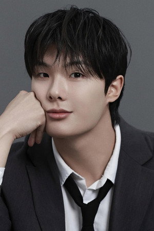 Photo of Choi Dong-ho from the Latest Netflix gallery