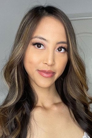 Photo of Alexia Anders from the Latest Netflix gallery