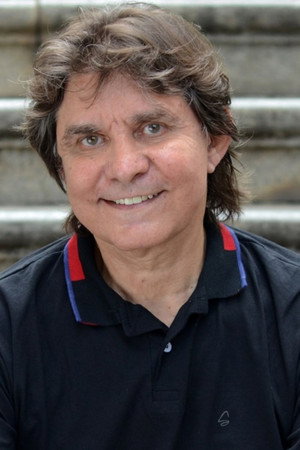 Photo of Lô Borges from the Latest Netflix gallery