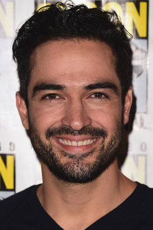 Alfonso Herrera photo