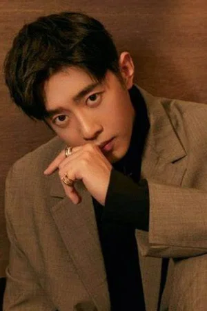 Liang Jingkang photo