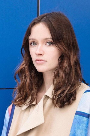 Photo of Marilyn Lima from the Latest Netflix gallery