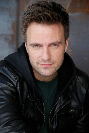 Manoel Felciano photo