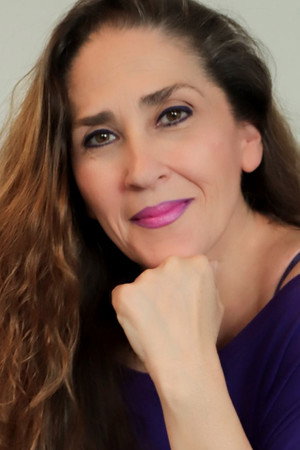 Photo of Tümay Özokur from the Latest Netflix gallery