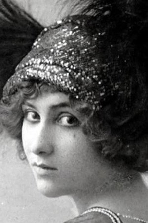 Photo of Lilian Greuze from the Latest Netflix gallery