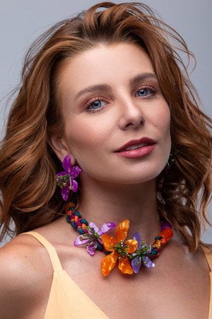 Photo of Julia Foti from the Latest Netflix gallery