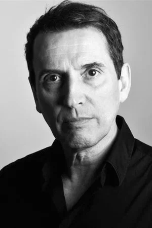Photo of Gareth Snook from the Latest Netflix gallery