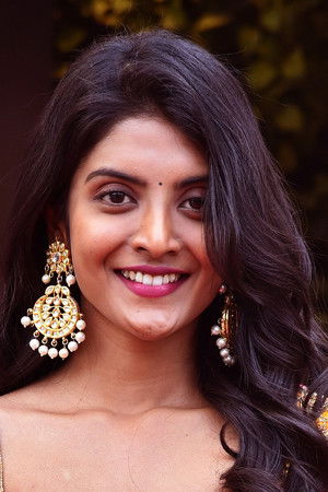 Nivedhithaa Sathish photo