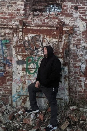 Photo of Bob Ferreira from the Latest Netflix gallery