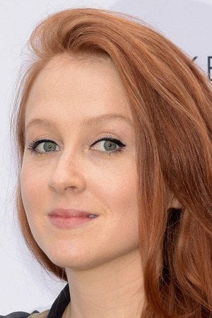 Photo of Elizabeth Wood from the Latest Netflix gallery