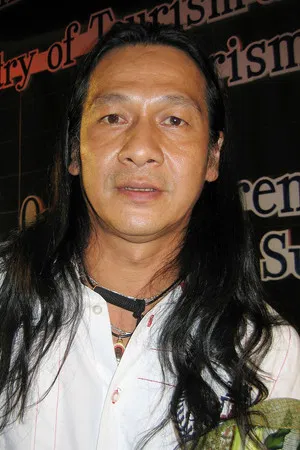 Pongpat Wachirabunjong photo
