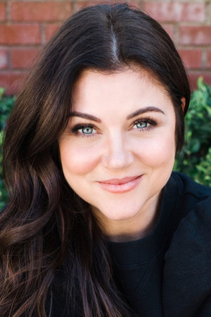 Tiffani-Amber Thiessen photo