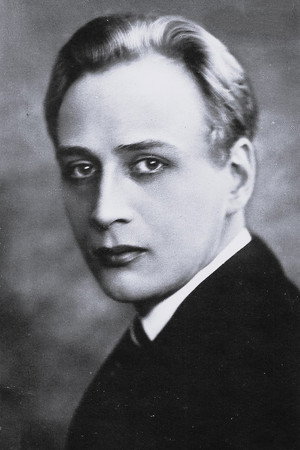 Photo of Gösta Ekman from the Latest Netflix gallery