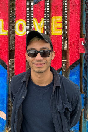 Photo of Axel González from the Latest Netflix gallery