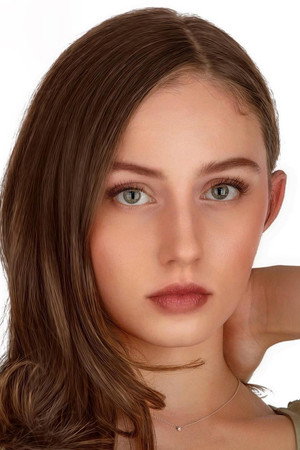 Photo of Scarlett Sperduto from the Latest Netflix gallery