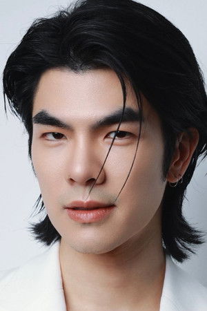 Phakphum Romsaithong photo