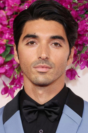 Taylor Zakhar Perez photo