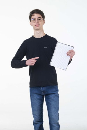 Photo of Arthur Guilherme Fischer from the Latest Netflix gallery