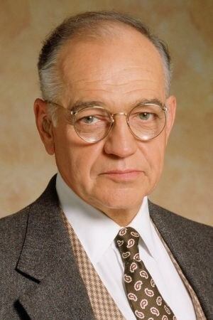 Richard Dysart photo
