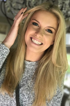 Photo of Emily Creighton from the Latest Netflix gallery