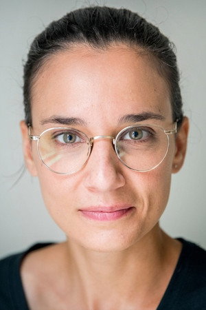 Photo of Chloé Robichaud from the Latest Netflix gallery
