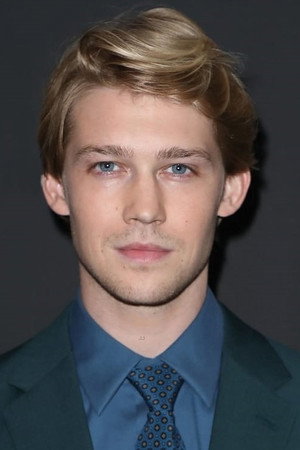 Joe Alwyn photo