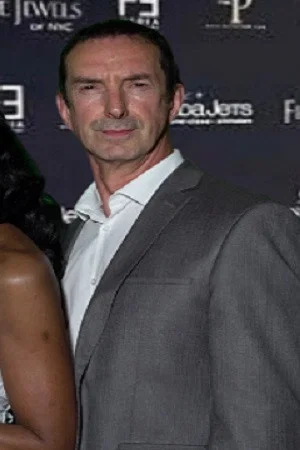 Photo of Mark Cornwell from the Latest Netflix gallery