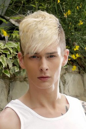 Photo of Connor Levi from the Latest Netflix gallery