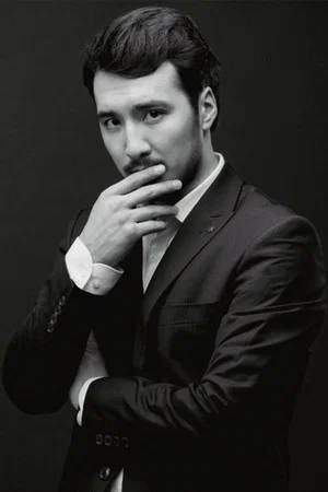 Photo of Yermek Shynbolatov from the Latest Netflix gallery