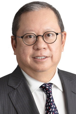 Photo of Peter Lam Kin-Ngok from the Latest Netflix gallery