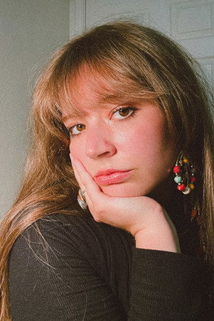 Photo of Regan Hutton from the Latest Netflix gallery