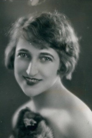 Photo of Sylvette Fillacier from the Latest Netflix gallery
