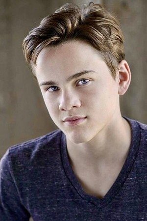 Alex Neustaedter photo