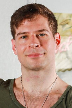 Photo of David Skylar from the Latest Netflix gallery