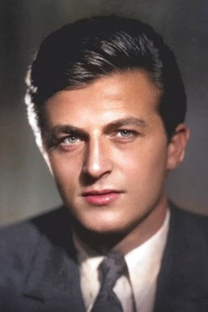 Müşfik Kenter photo