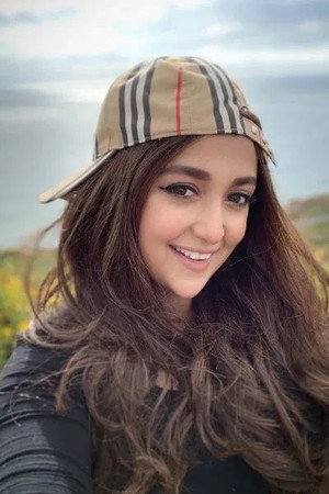 Photo of Monali Thakur from the Latest Netflix gallery