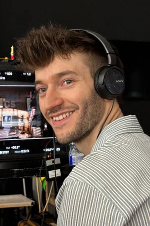 Photo of Mario Reyero Alonso from the Latest Netflix gallery