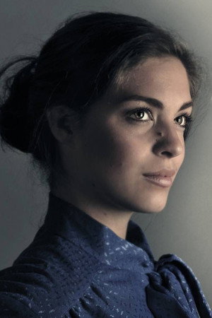 Natalie Madueño photo