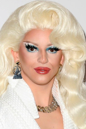 Photo of Miz Cracker from the Latest Netflix gallery