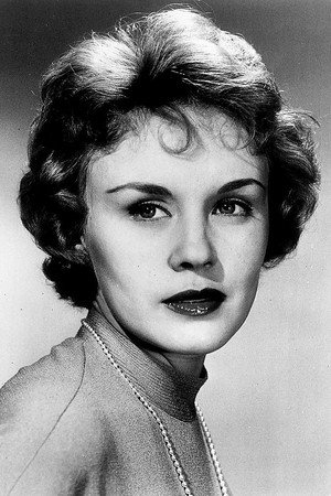 Photo of Lisa Daniels from the Latest Netflix gallery