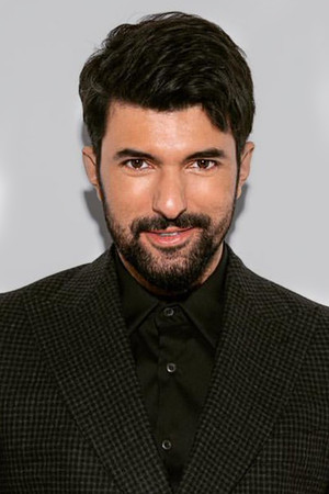Engin Akyürek photo