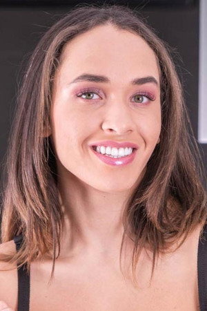 Photo of Briana Banderas from the Latest Netflix gallery