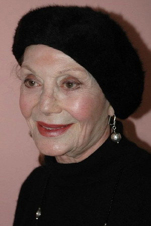 Yıldız Kenter photo