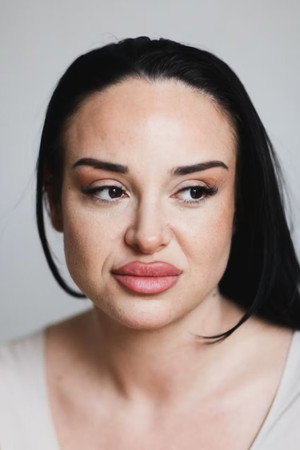 Photo of Eva Huault from the Latest Netflix gallery
