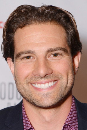Scott McGillivray photo